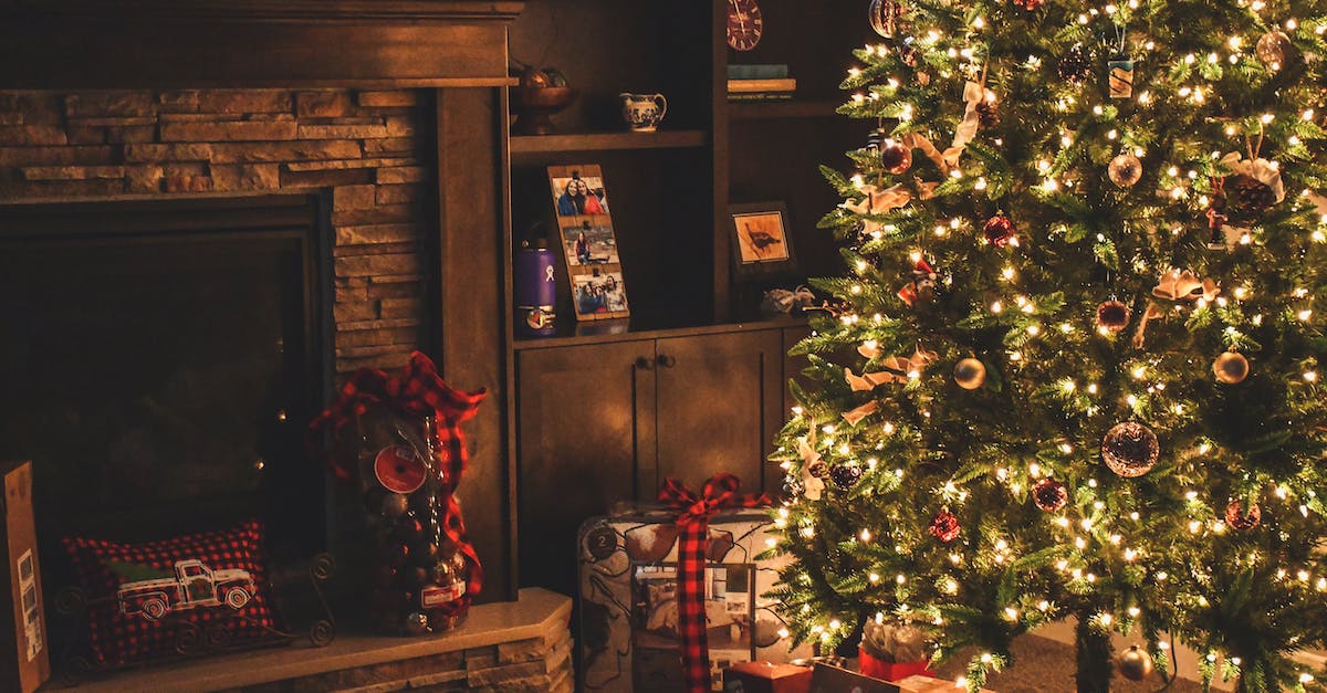 30 Affordable Christmas Gifts For Your Neighbors