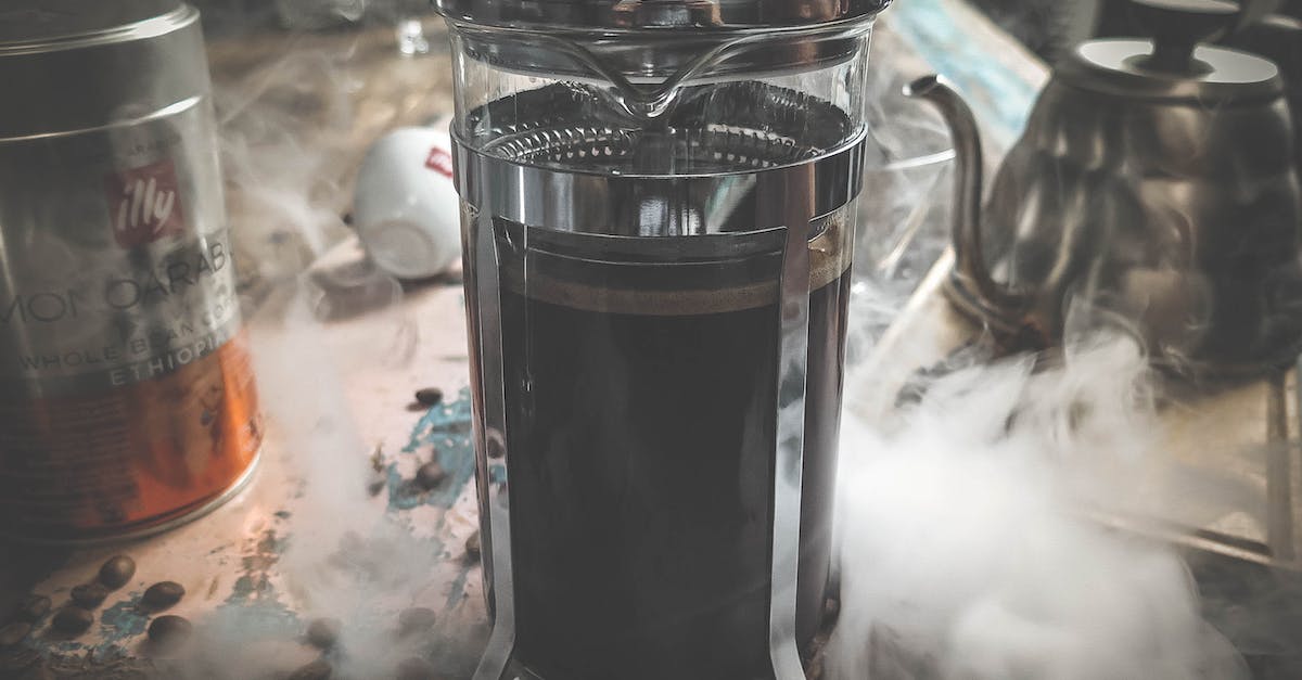 Switching to Decaf: A Guide to Reducing Painful Caffeine Withdrawal Symptoms